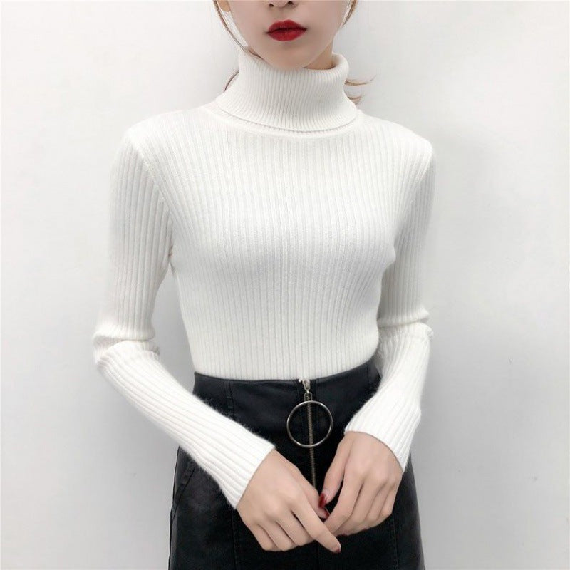 توب صوفي بياقة عالية لمسة دافئة وأناقة لا تُقاوم