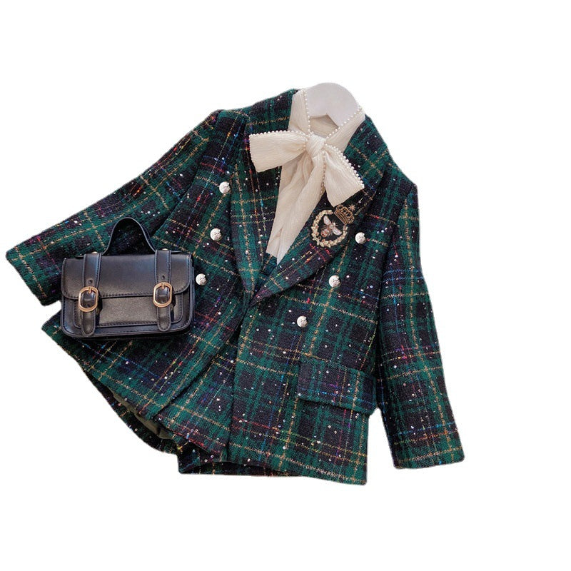 من تلات قطع(قميص+فيست+تنورة)