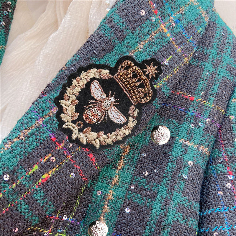 إطلالة من تلات قطع(قميص+فيست+تنورة)