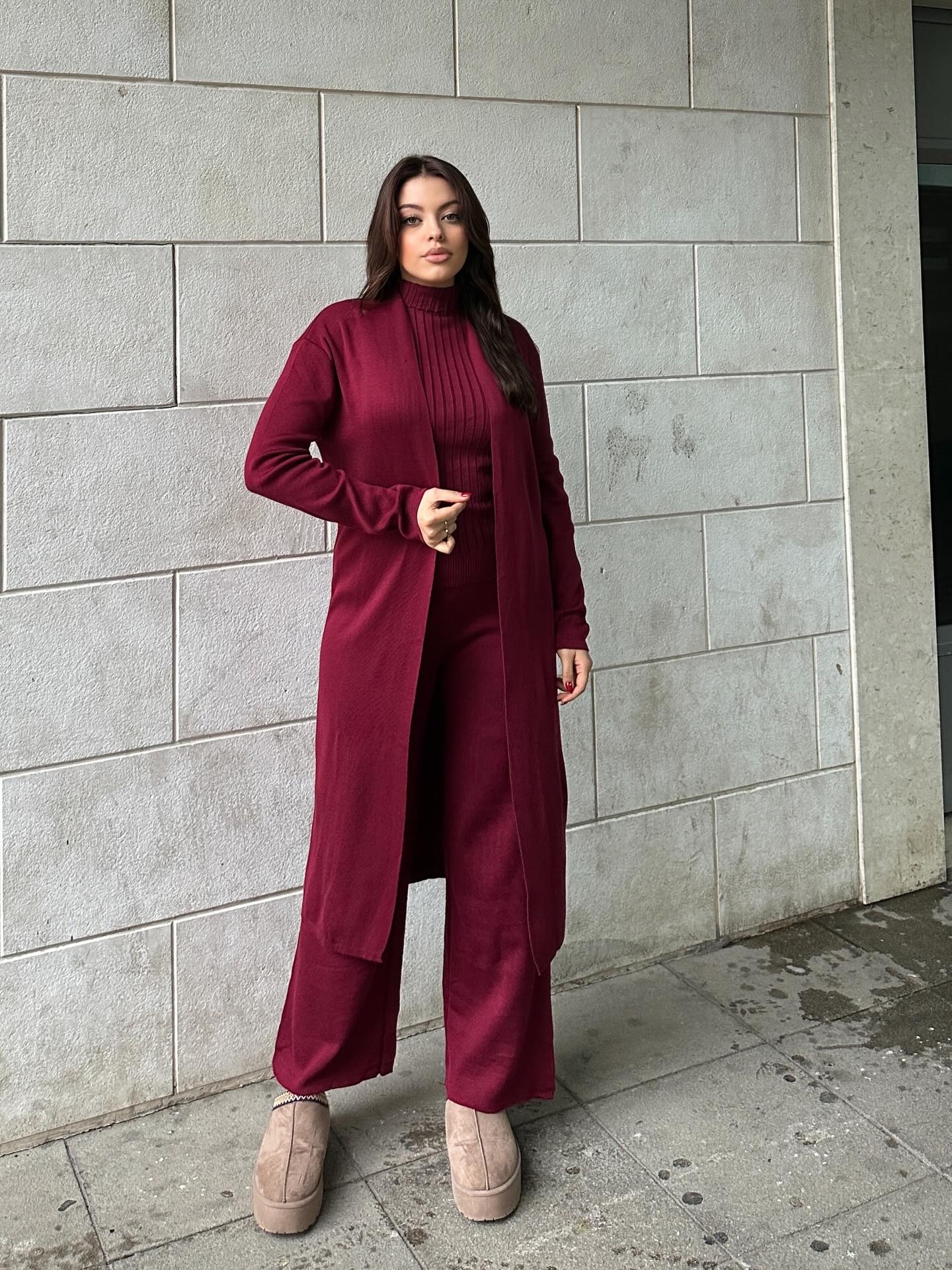 ✨ طقم كاجوال فاخر من ثلاث قطع بأناقة الراقية