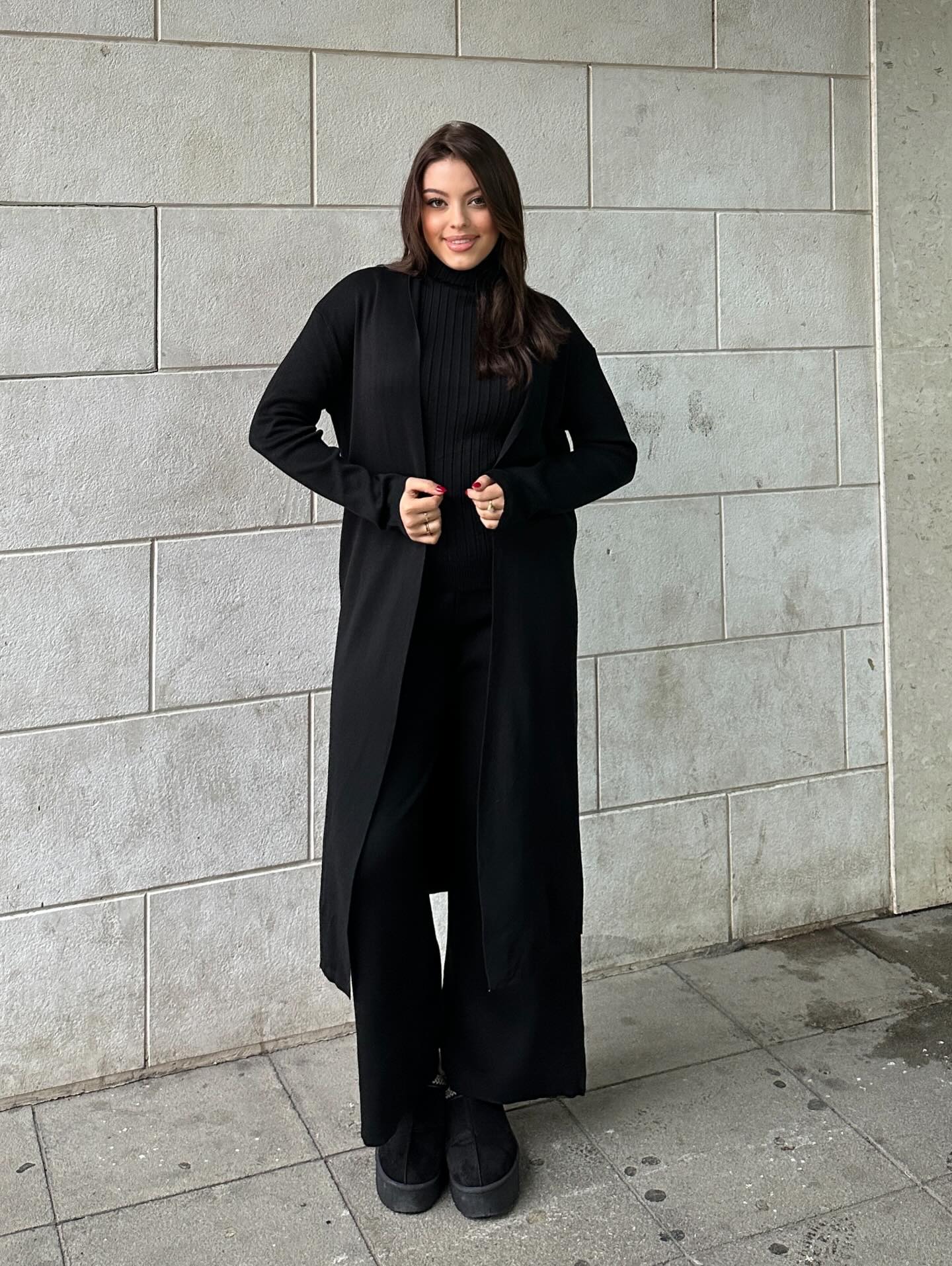 ✨ طقم كاجوال فاخر من ثلاث قطع بأناقة الراقية