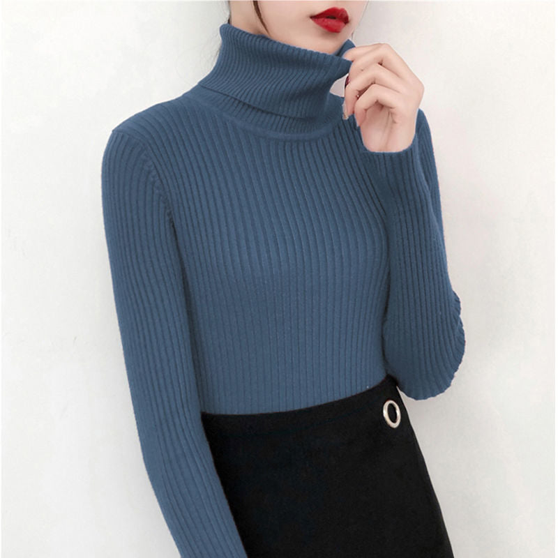 توب صوفي بياقة عالية لمسة دافئة وأناقة لا تُقاوم