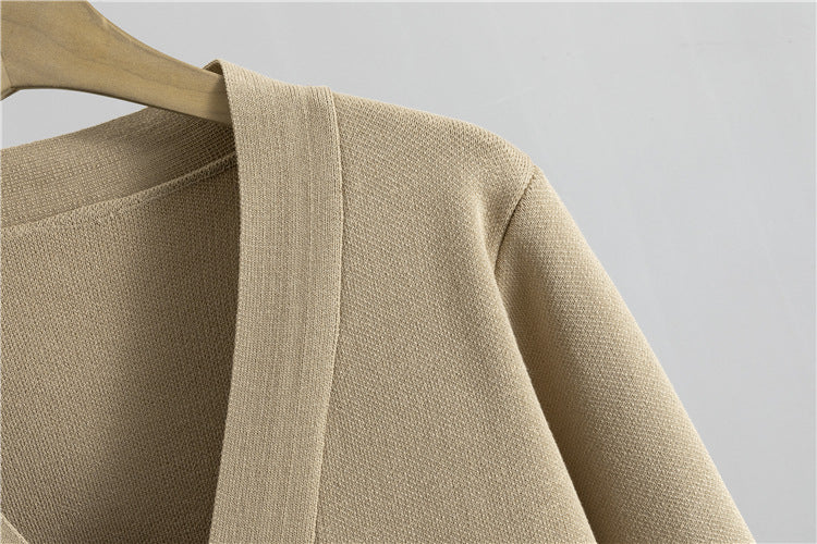 طقم أنيق فخامة تجمع بين الراحة والأناقة